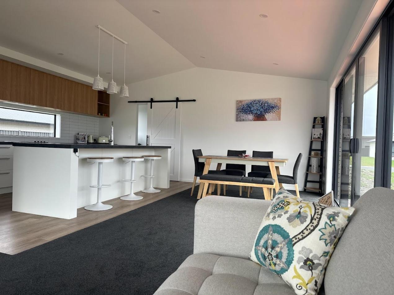 Holiday Home In Beautiful Te Anau Esterno foto