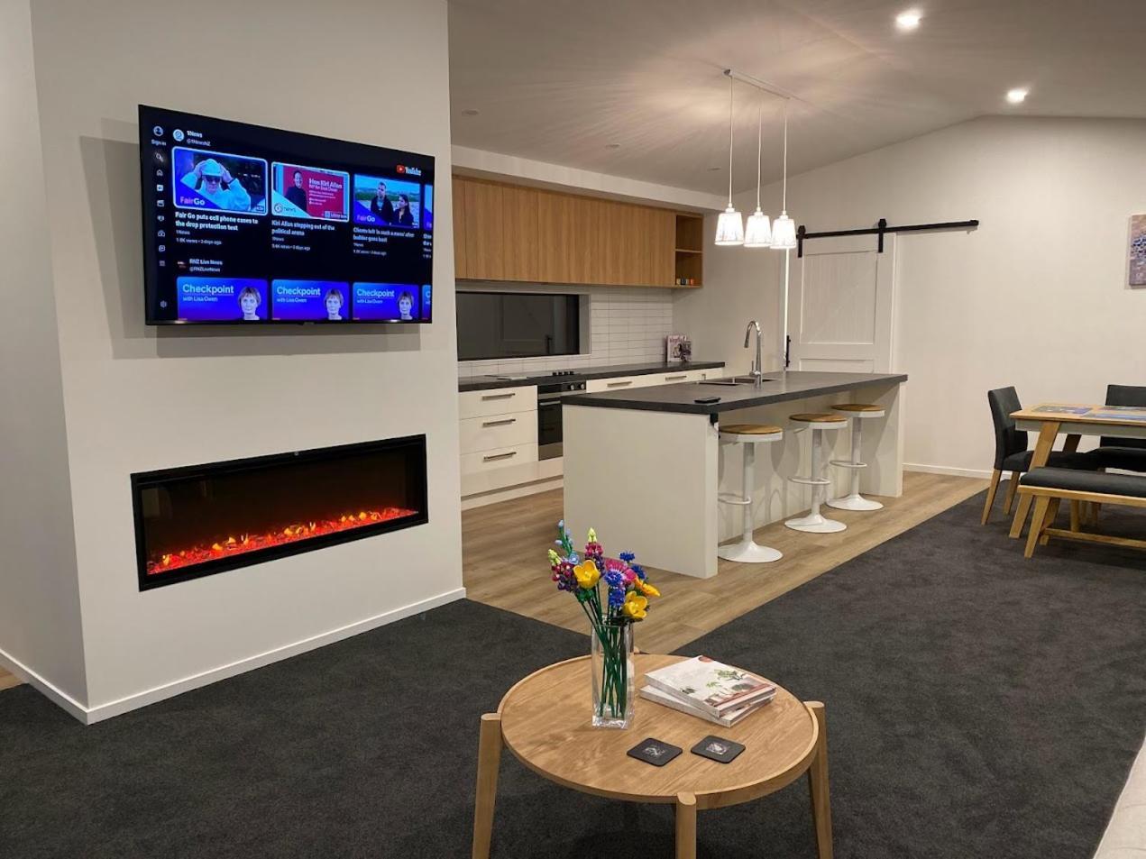 Holiday Home In Beautiful Te Anau Esterno foto