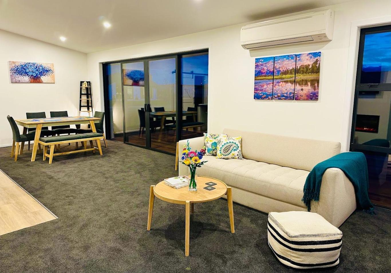 Holiday Home In Beautiful Te Anau Esterno foto